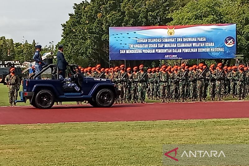KSAU pimpin upacara HUT ke-76 TNI AU di Lapangan AAU Yogyakarta