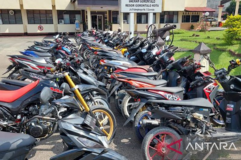 Polres Gorontalo Kota sita puluhan sepeda motor balap liar