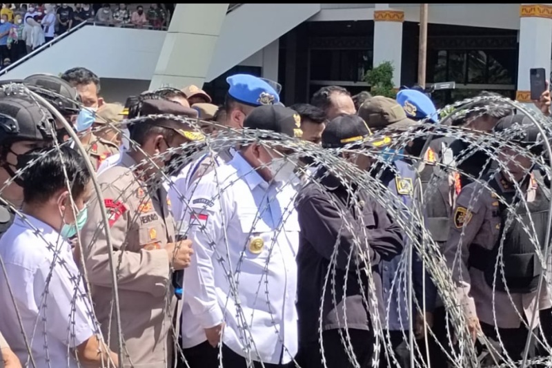 Gubernur Lampung temui BEM dan mahasiswa