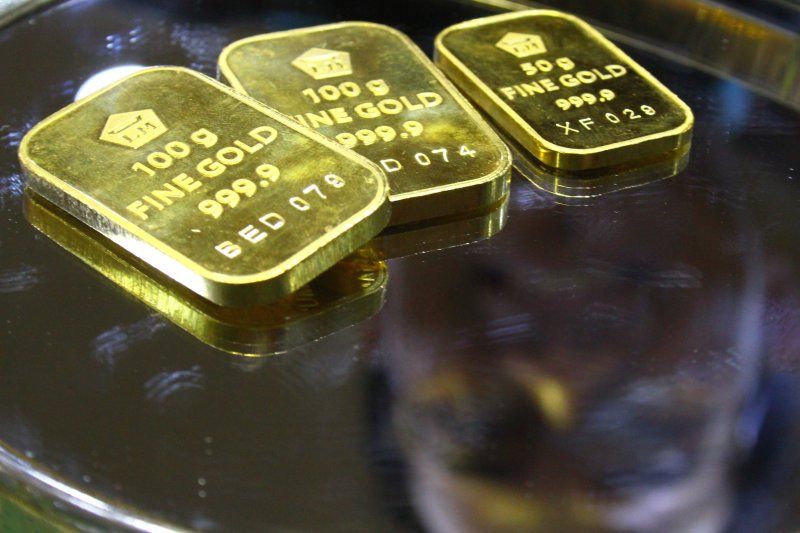 Harga emas menguat karena inflasi yang tinggi meningkatkan daya tariknya