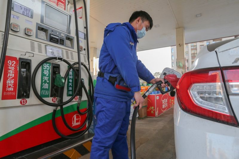 China akan pangkas harga bahan bakar eceran