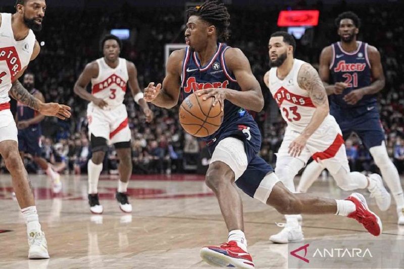 Playoffs NBA: 76ers memimpin 3-0 atas Raptors usai menang 104-101