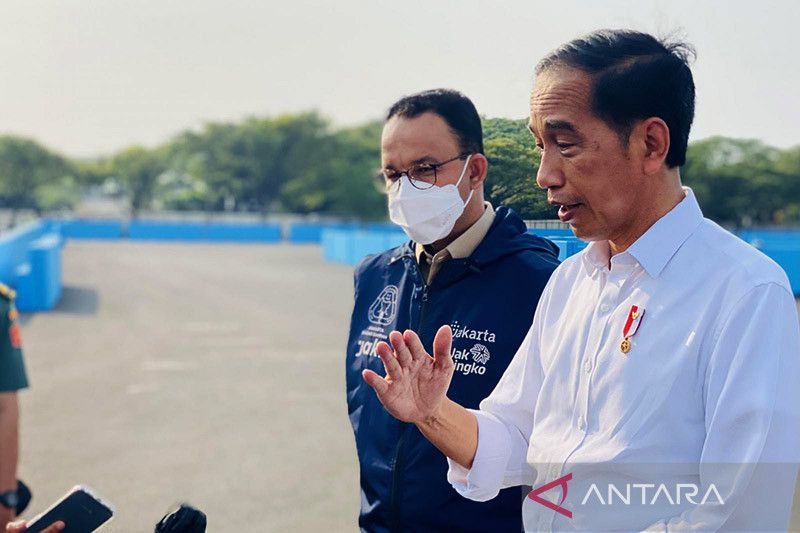 Jokowi dan Anies tinjau pembangunan sirkuit Formula E di Ancol