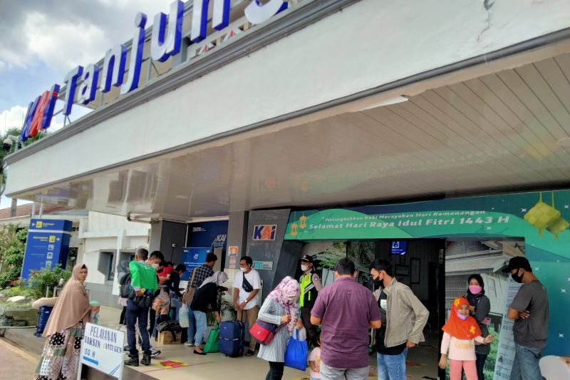 Stasiun Tanjungkarang Ramai