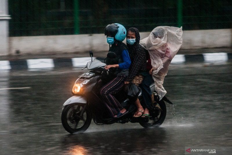 BMKG prakirakan potensi hujan lebat di sejumlah wilayah Indonesia