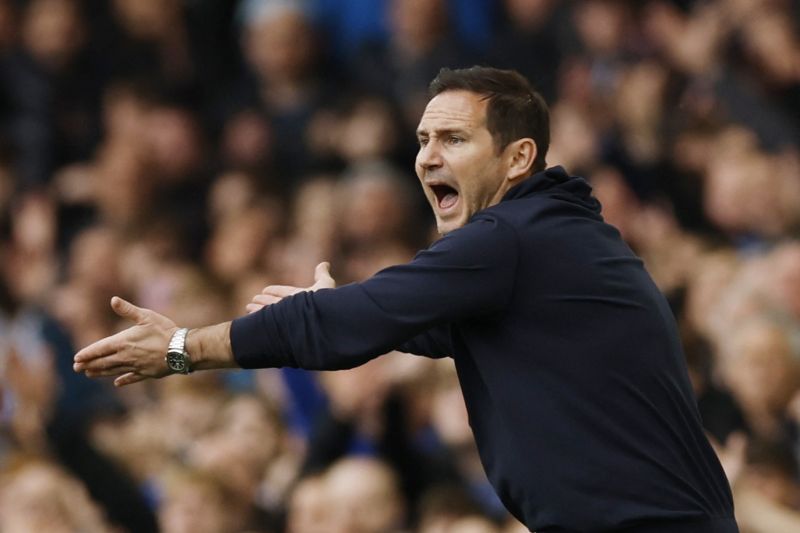 Bagi Lampard, hindarkan Everton dari degradasi lampui rasa juara liga