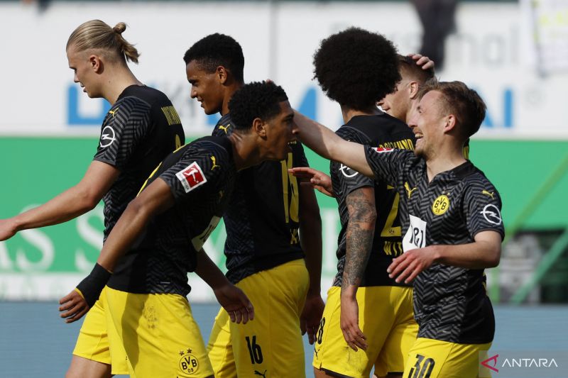 Borussia Dortmund menang 3-1 lawan tim juru kunci Greuther Fuerth