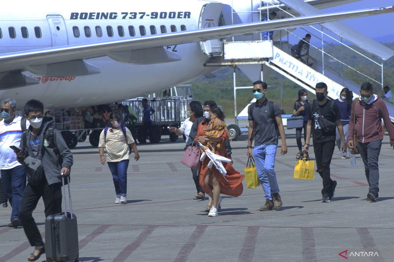 PUNCAK ARUS BALIK DI BANDARA EL TARI KUPANG