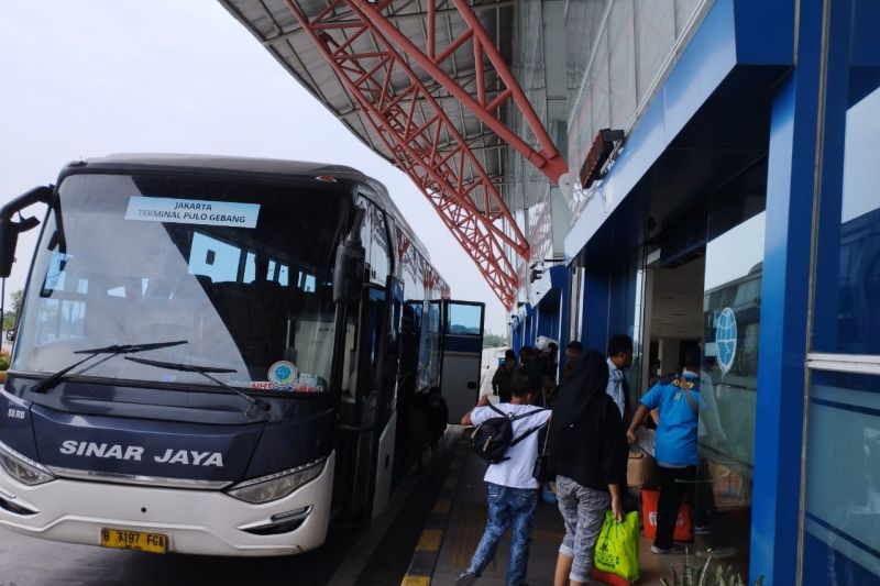 Arus mudik dan balik di Terminal Pulo Gebang belum lampaui tahun 2019