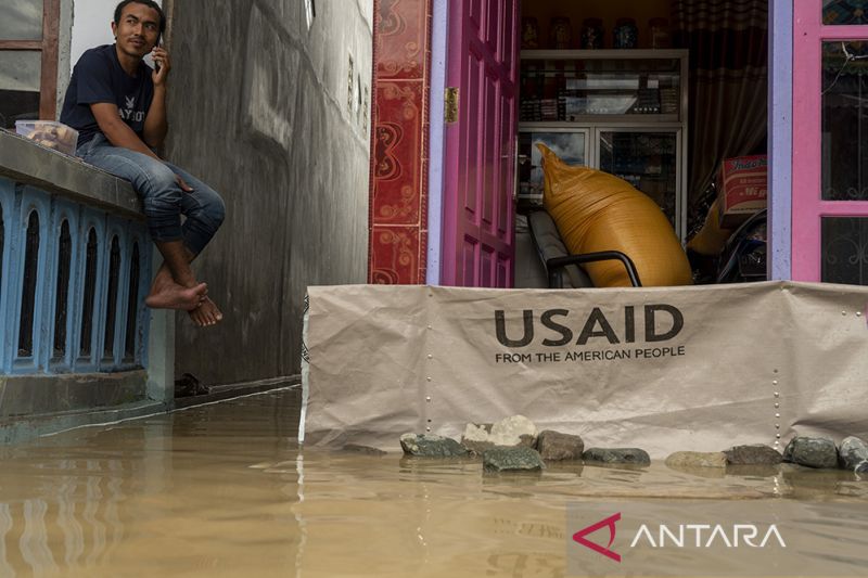 Banjir Luapan Air Sungai di Palu