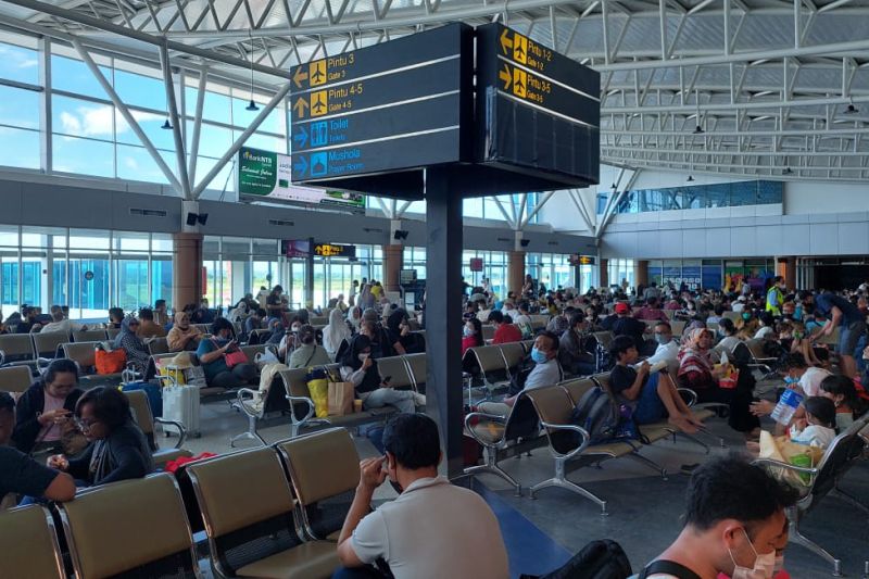 Penumpang di Bandara Lombok naik 389 persen saat Angkutan Lebaran 2022