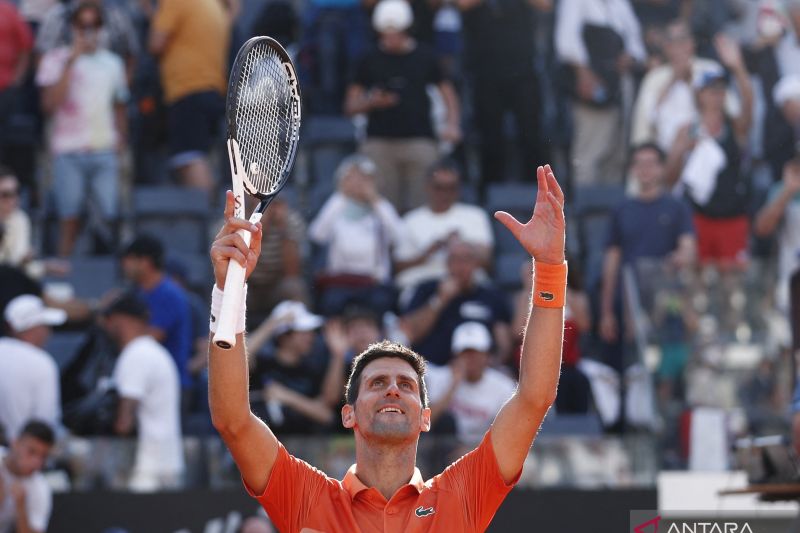Djokovic menaklukkan Karatsev straight set di Italia Open