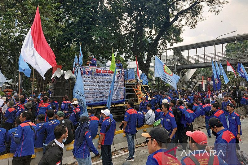5.750 personel dikerahkan untuk mengendalikan demonstrasi buruh Sabtu ini