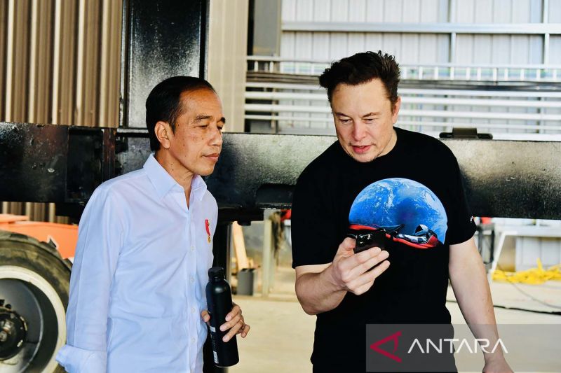 Elon Musk sebut ada diskusi proyek masa depan dengan Presiden Jokowi