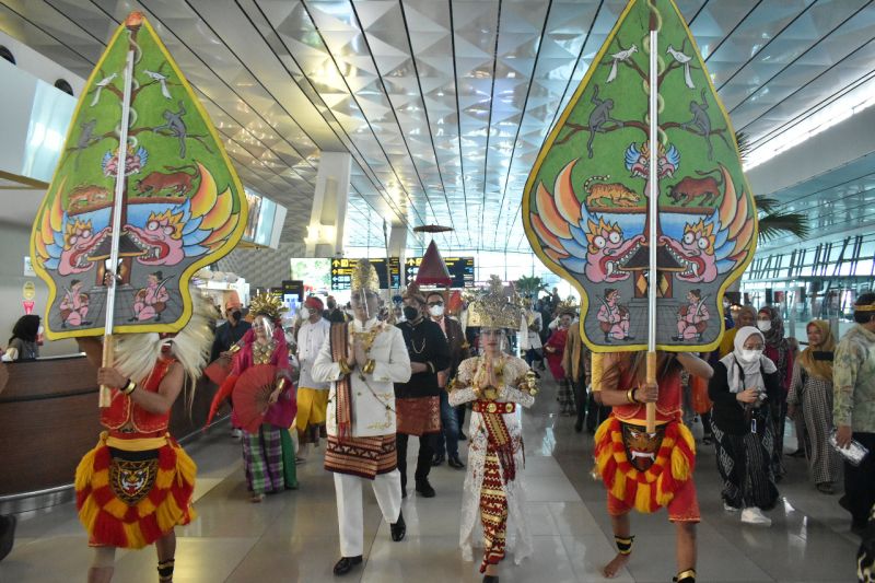 AP II Kembali Hidupkan Parade Budaya Nusantara Di Bandara Soetta ...