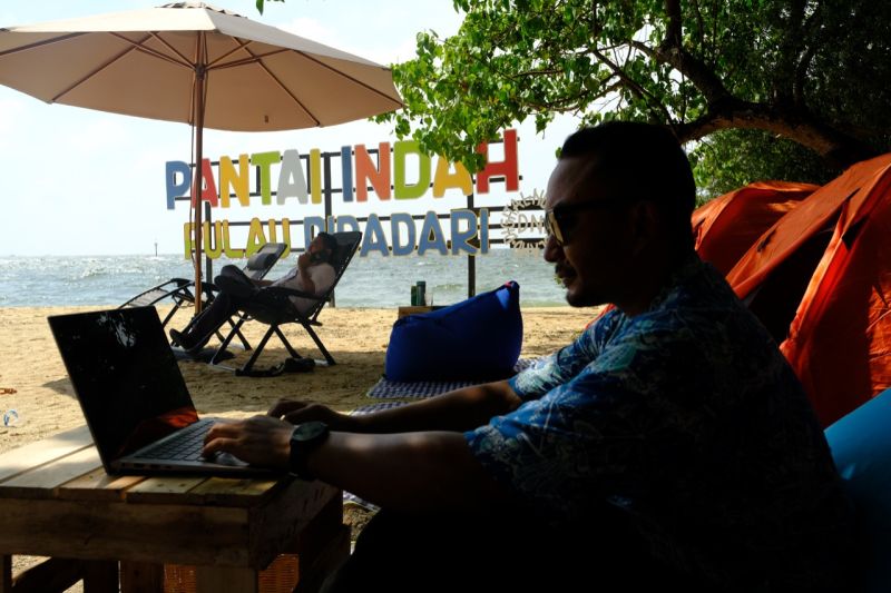 Disparekraf: Pulau Bidadari “pilot project” Digital Nomad Island