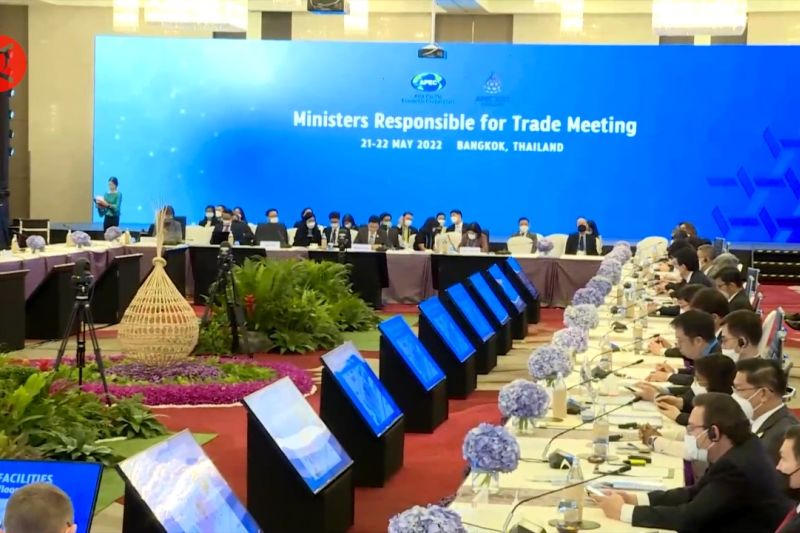 Pertemuan APEC serukan perdagangan terbuka dan akses vaksin setara