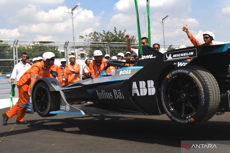 Ketua Pelaksana Formula E Jakarta borong tiket lebih dari Rp1 miliar