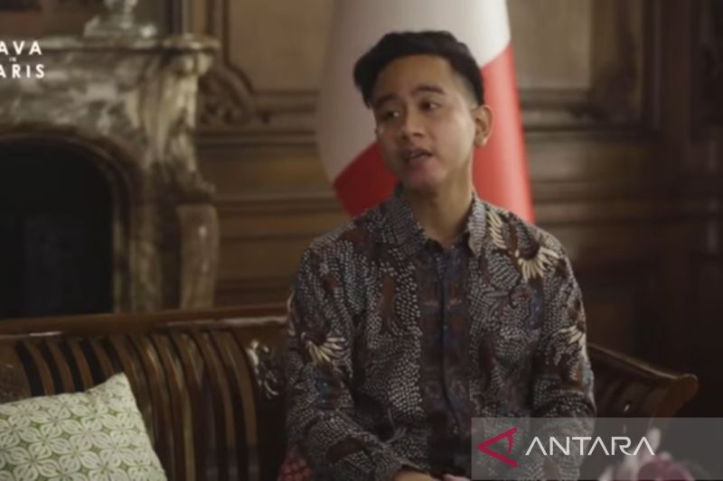 Gibran kenalkan produk unggulan batik ke pasar Paris