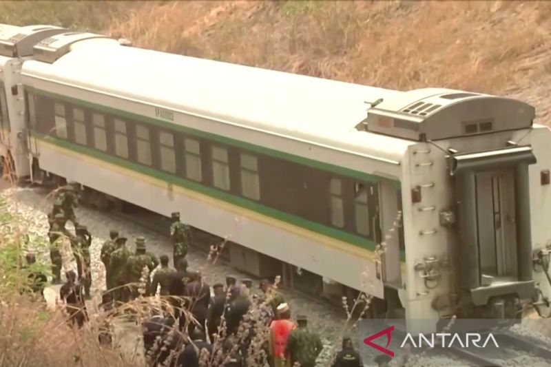 Bandit bebaskan 11 penumpang diculik kereta di Nigeria