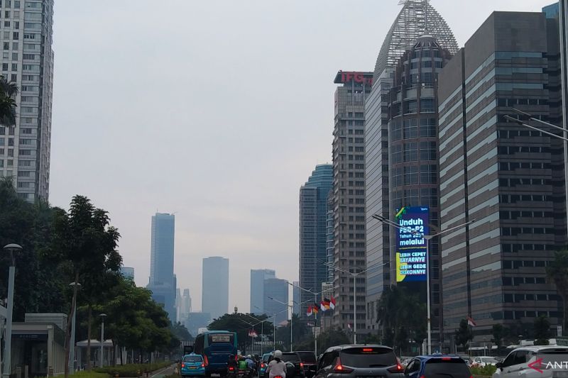 Suhu rendah dan kelembaban tinggi picu polusi di DKI Jakarta