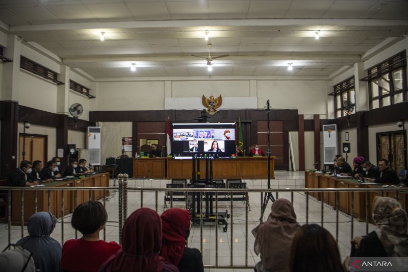 Alex Noerdin Di Hukum 12 Tahun Penjara