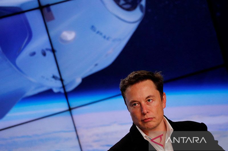 SpaceX pecat karyawan karena mengkritik Elon Musk