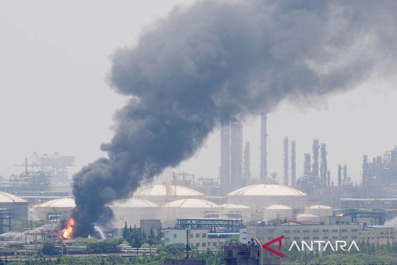 Kebakaran pabrik petrokimia di Shanghai tewaskan satu orang