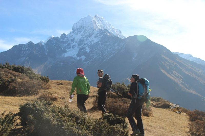 Nepal pertimbangkan relokasi base camp Gunung Qomolangma