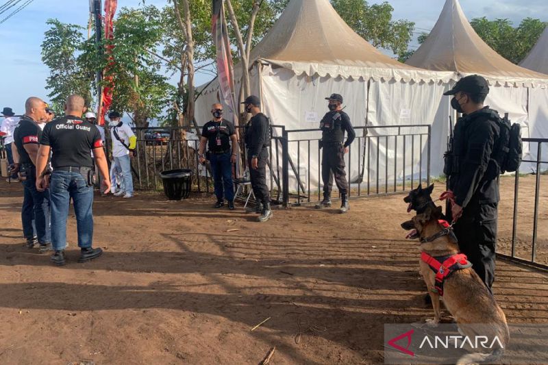 Anjing pelacak milik Polda NTB ikut amankan MXGP Samota