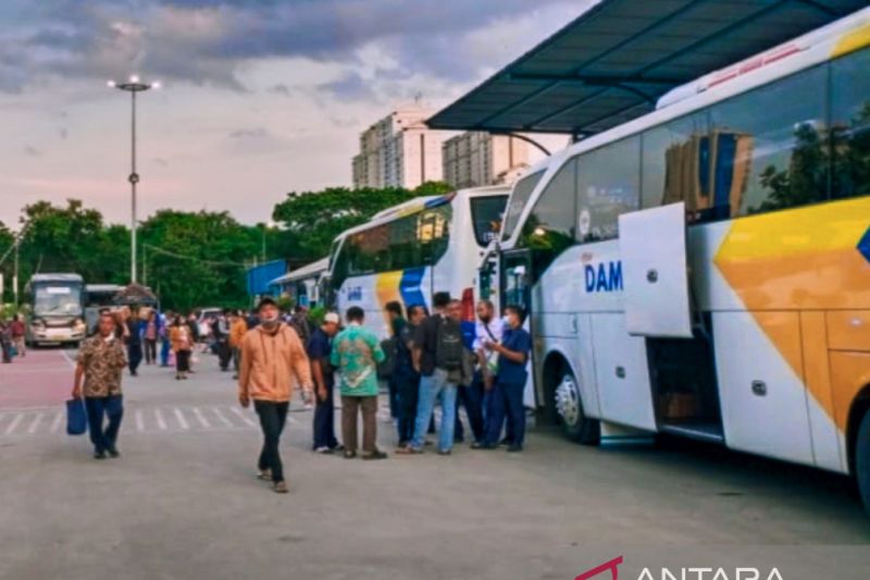 DAMRI optimistis capai target layani 19 juta penumpang pada 2022