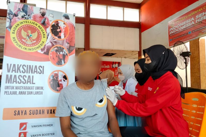 BIN Daerah Sumbar vaksinasi booster warga binaan Lapas Padang
