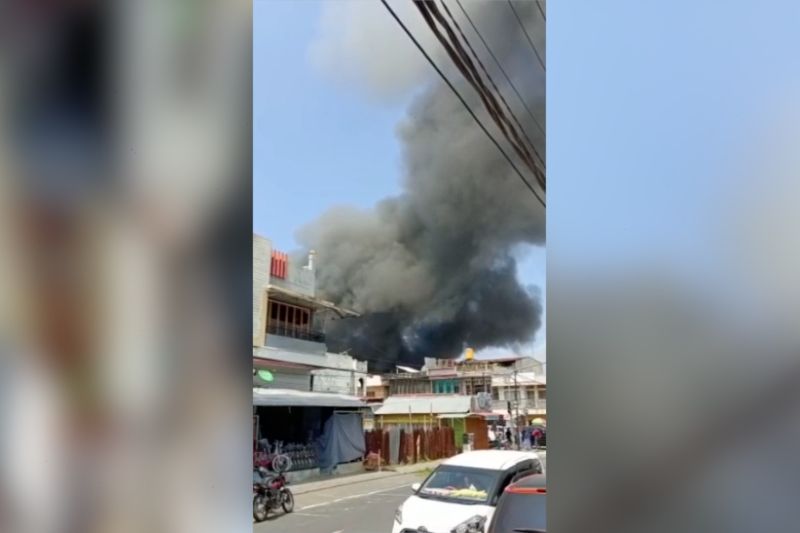 3 orang meninggal dunia, kebakaran ruko di Tobelo padam 5 jam
