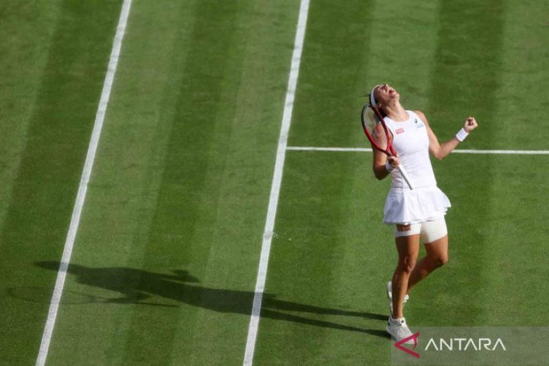 Tak berdaya, juara AS Terbuka Emma Raducanu tersingkir dari Wimbledon 2022