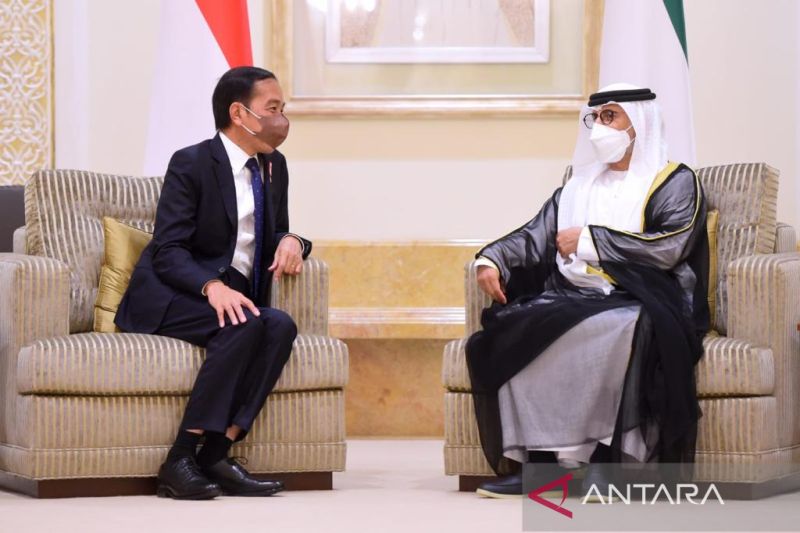 Presiden Jokowi tiba di Abu Dhabi bertemu Presiden UEA