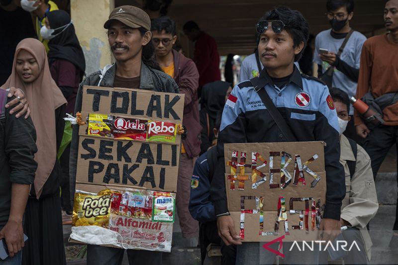 Pawai Bebas Plastik Sekali Pakai