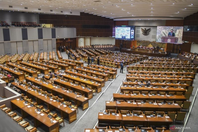 dpr-setujui-ruu-pemasyarakatan-disahkan-menjadi-uu