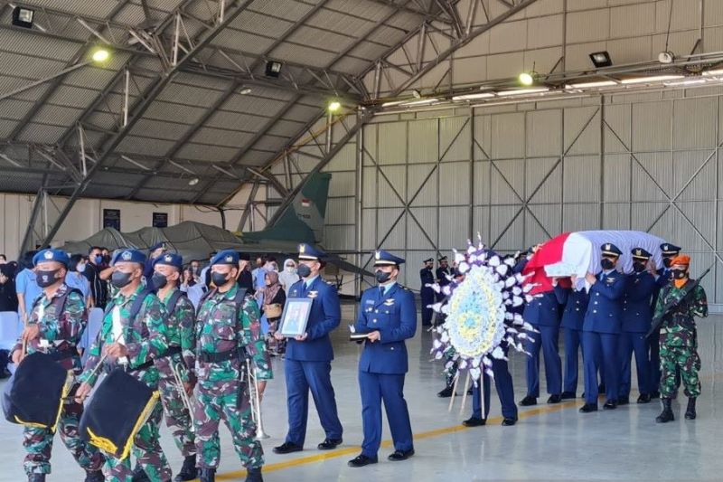 Jenazah pilot pesawat T-50i jatuh di Blora disemayamkan di Skadud 15