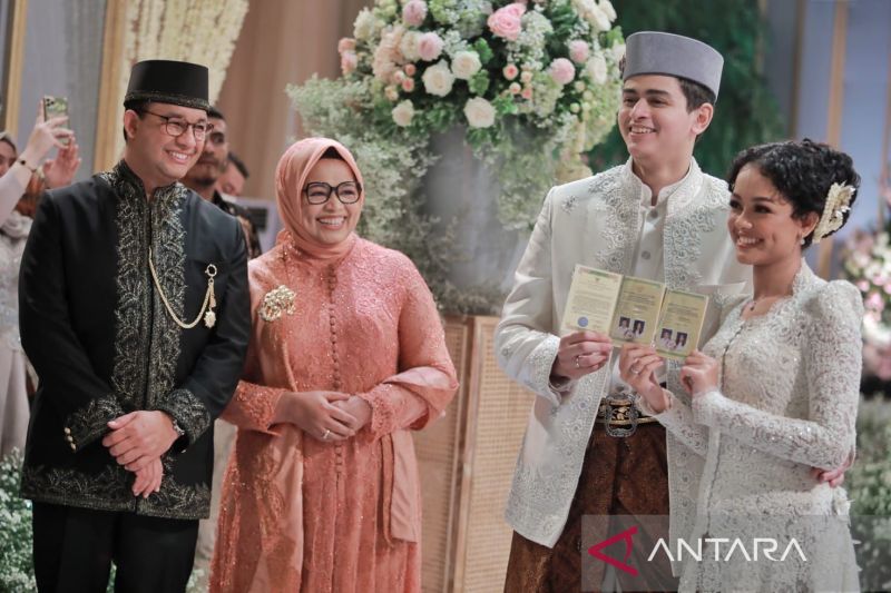 Presiden Jokowi hadiri resepsi pernikahan anak Anies Baswedan
