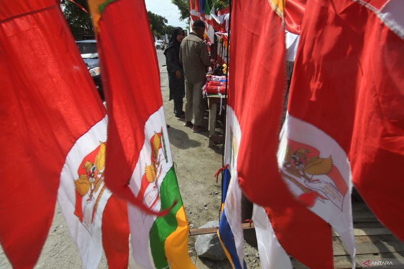 Penjualan Bendera Dan Pernak Pernik Kemerdekaan