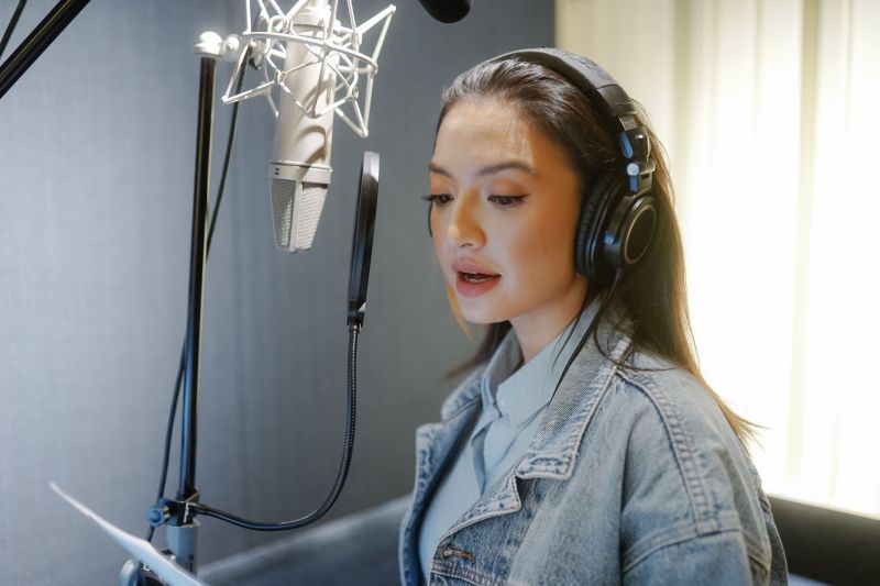 Raline Shah jadi narator di dokumenter "Eating Our Way To Extinction"