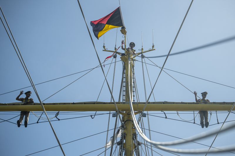 KRI Bima Suci Bertolak Menuju Townsville Australia