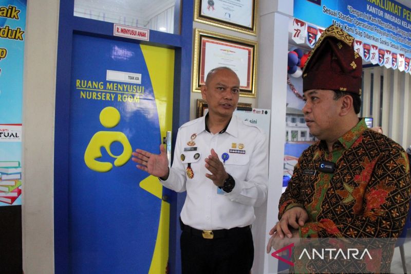 Stafsus Kemenkumham tinjau pelayanan Kantor Imigrasi Dumai