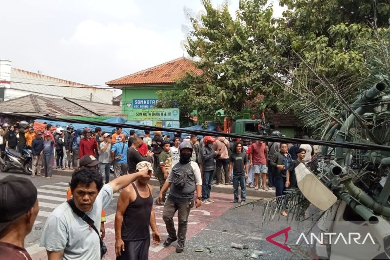 Jumlah korban meninggal kecelakaan truk trailer di Bekasi ada 10 orang