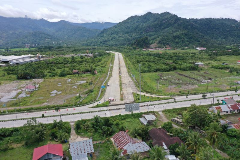 Hutama Karya berkomitmen lanjutkan konstruksi Tol Padang — Pekanbaru