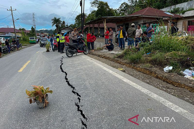872 rumah rusak dampak gempa di Tapanuli Utara