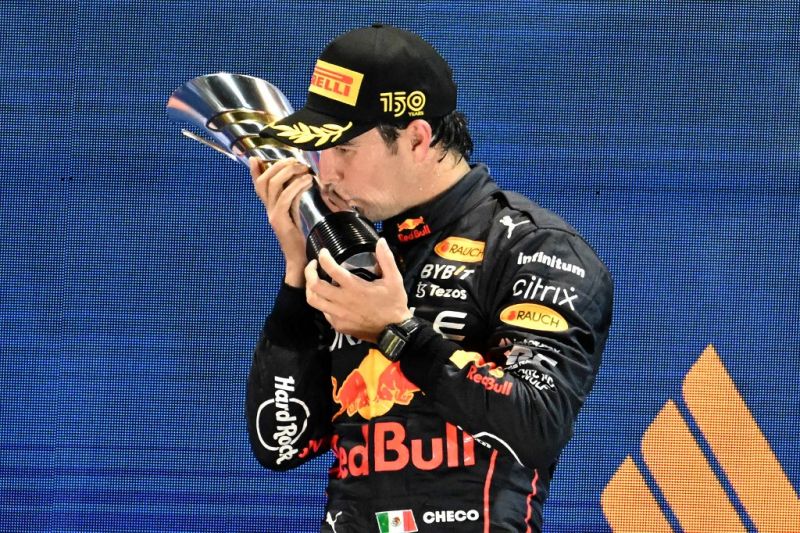 Perez menangi Grand Prix Singapura, selebrasi Verstappen ditunda