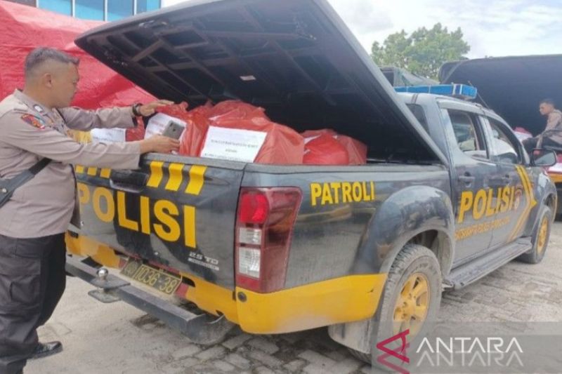 Ribuan paket bantuan disalurkan kepada korban gempa di Tapanuli Utara
