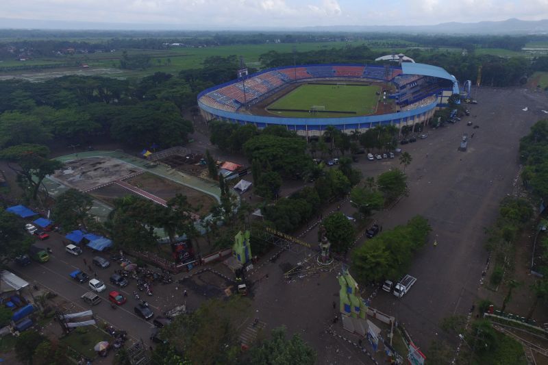 Agung Laksono harap pembenahan sepak bola di Indonesia