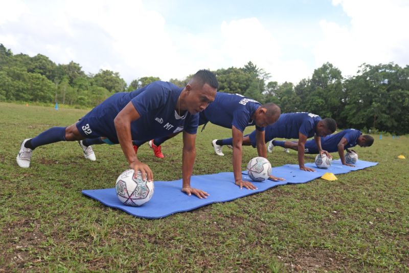 Persipura Jayapura rombak program latihan setelah penundaan Liga 2